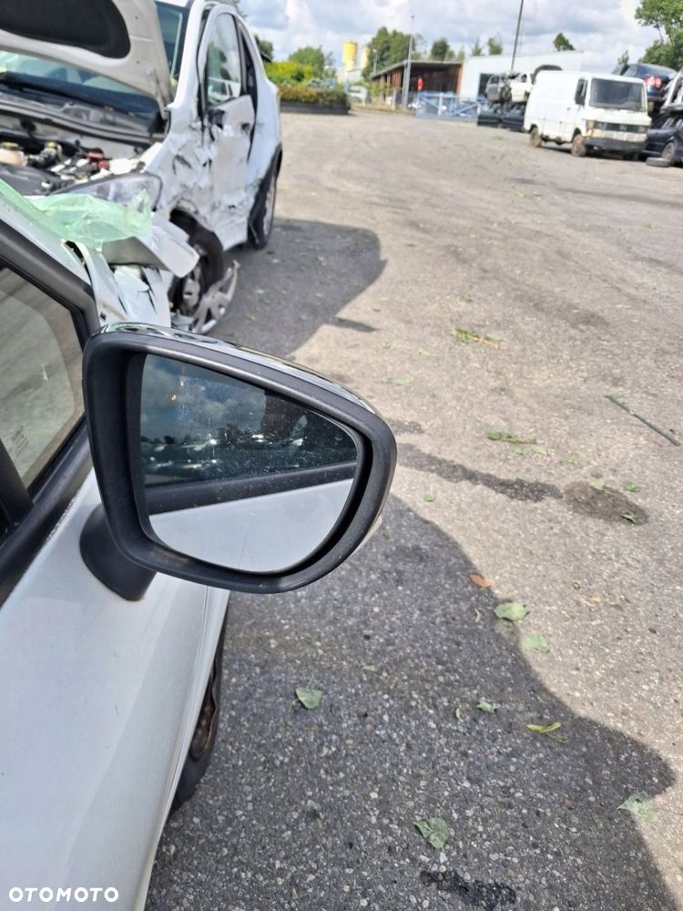 RENAULT CLIO IV HB 2013 1.2 lusterko prawe EU - 2