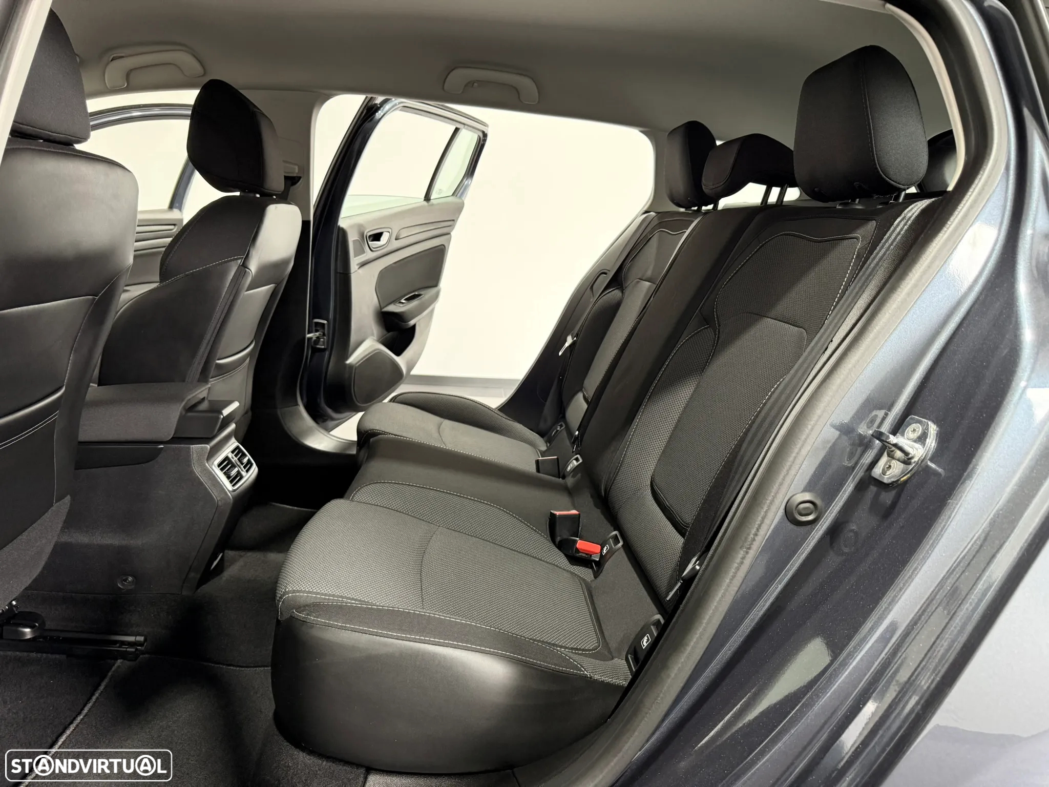 Renault Mégane Sport Tourer 1.5 dCi Limited - 40
