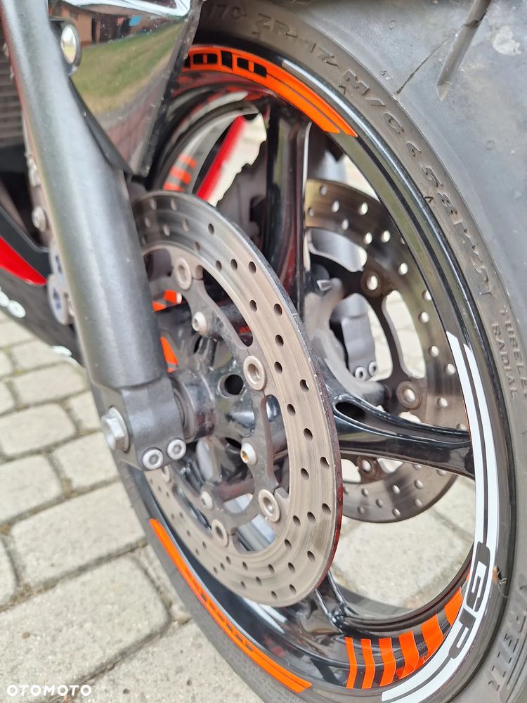 Yamaha YZF - 16