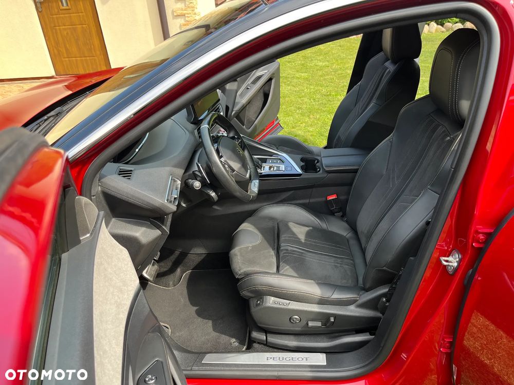 Peugeot 3008 BlueHDi 130 Stop & Start EAT8 GT Pack - 26