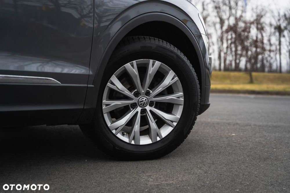 Volkswagen Tiguan - 11