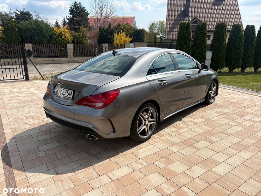 Mercedes-Benz CLA 180 7G-DCT Orange Art Edition - 3
