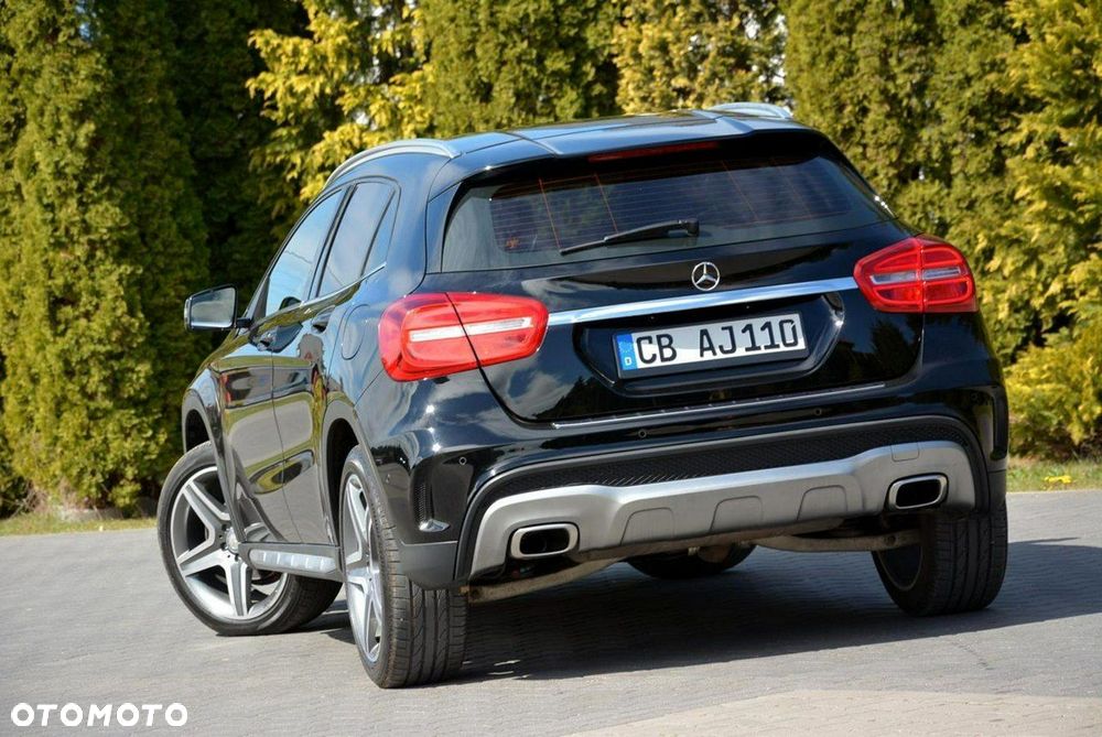 Mercedes-Benz GLA 200 AMG Line - 6