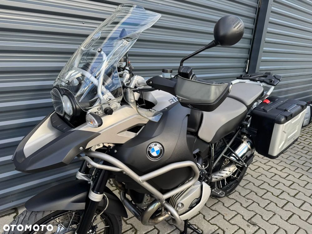 BMW R - 8