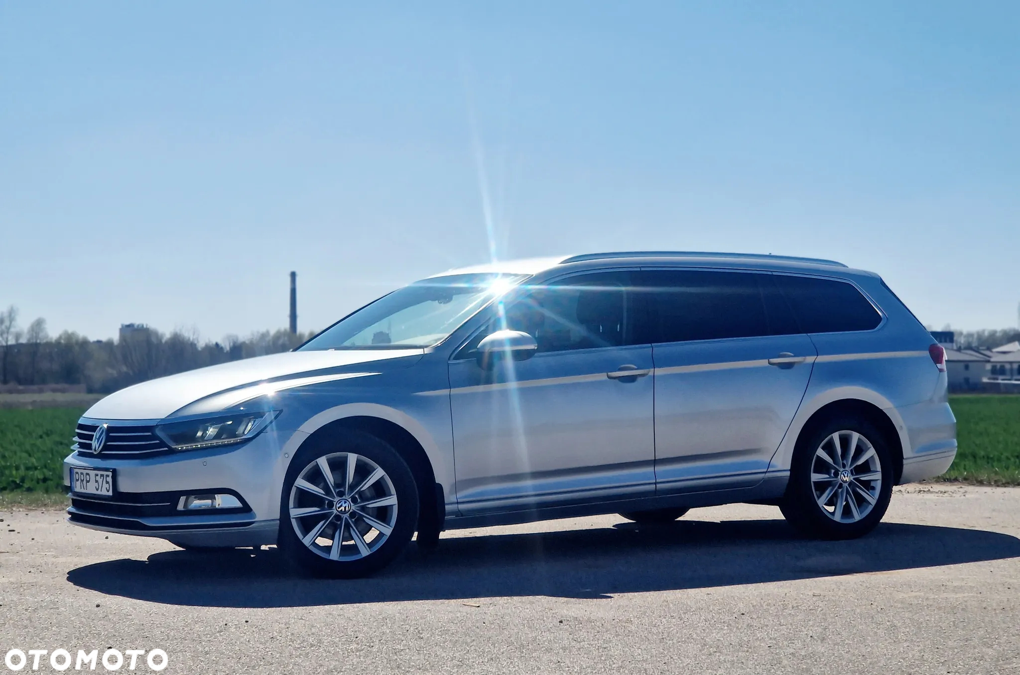 Volkswagen Passat - 16