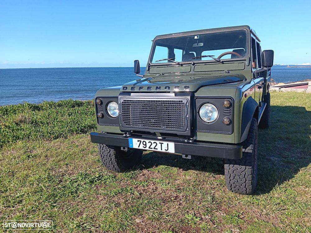 Land Rover Defender - 2