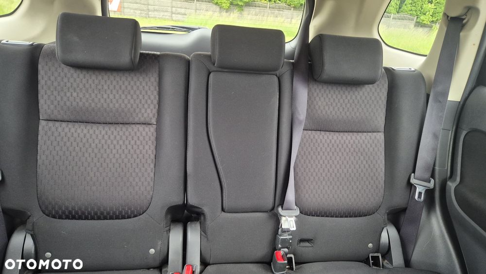 Mitsubishi Outlander - 6