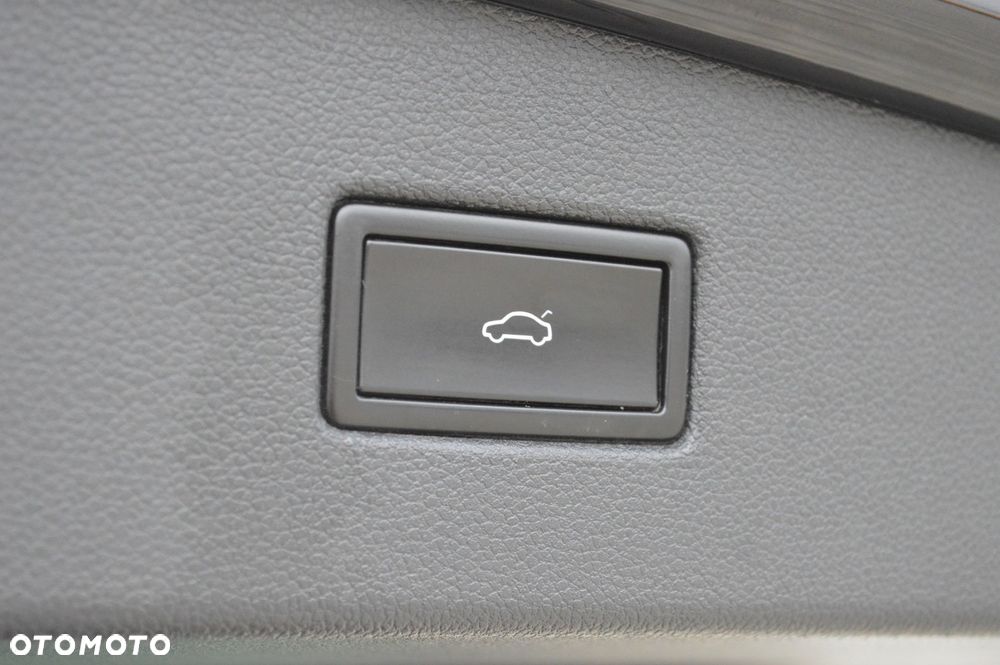 Volkswagen Tiguan - 30