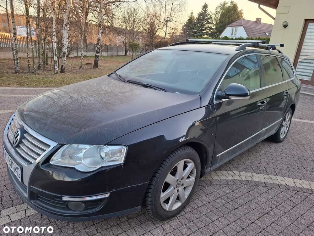Volkswagen Passat - 1