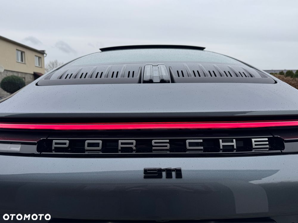 Porsche 911 Carrera PDK - 31