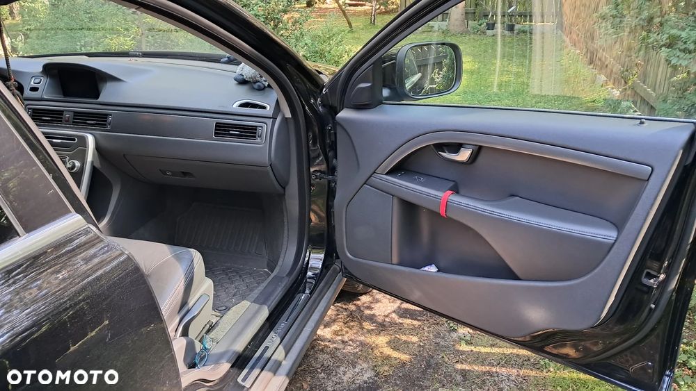 Volvo XC 70 D4 AWD Summum - 4