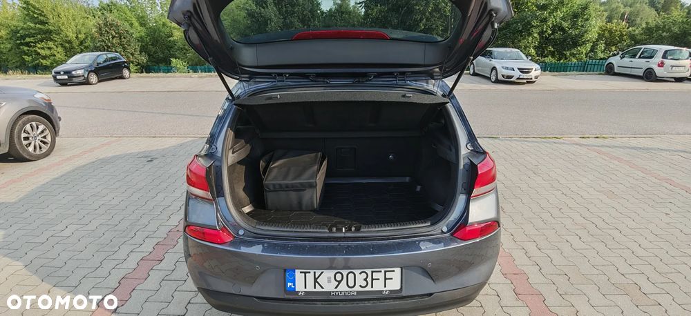 Hyundai i30 1.6 CRDi Premium - 10