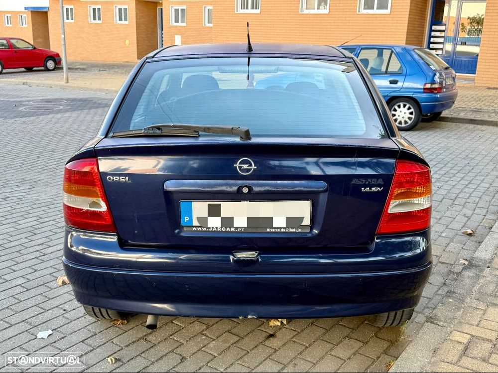Opel Astra 1.4 Sport - 8