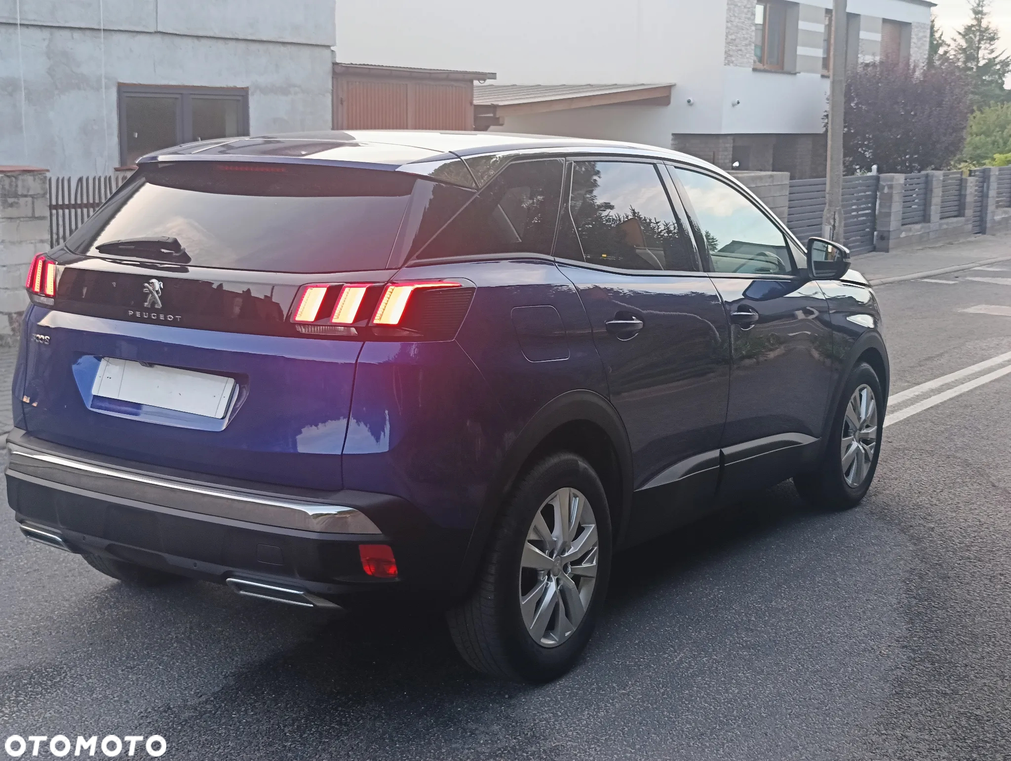 Peugeot 3008 1.5 BlueHDi Allure S&S - 18