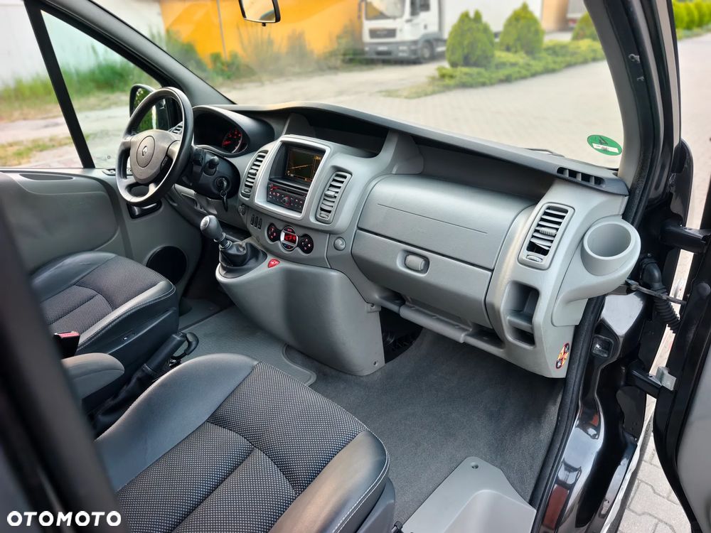 Renault Trafic - 12