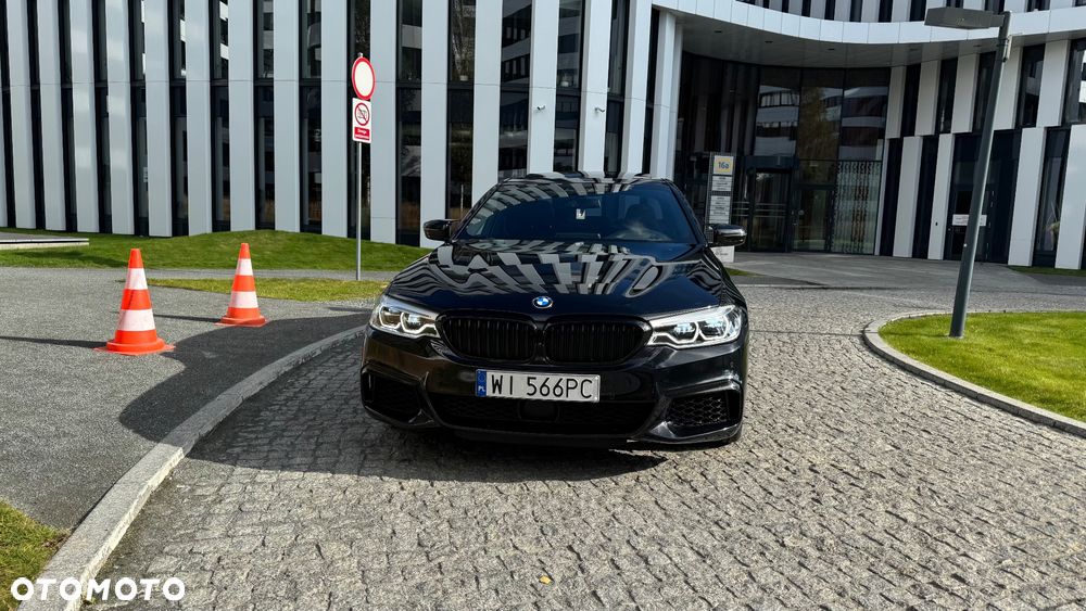 BMW Seria 5 M550i xDrive - 8