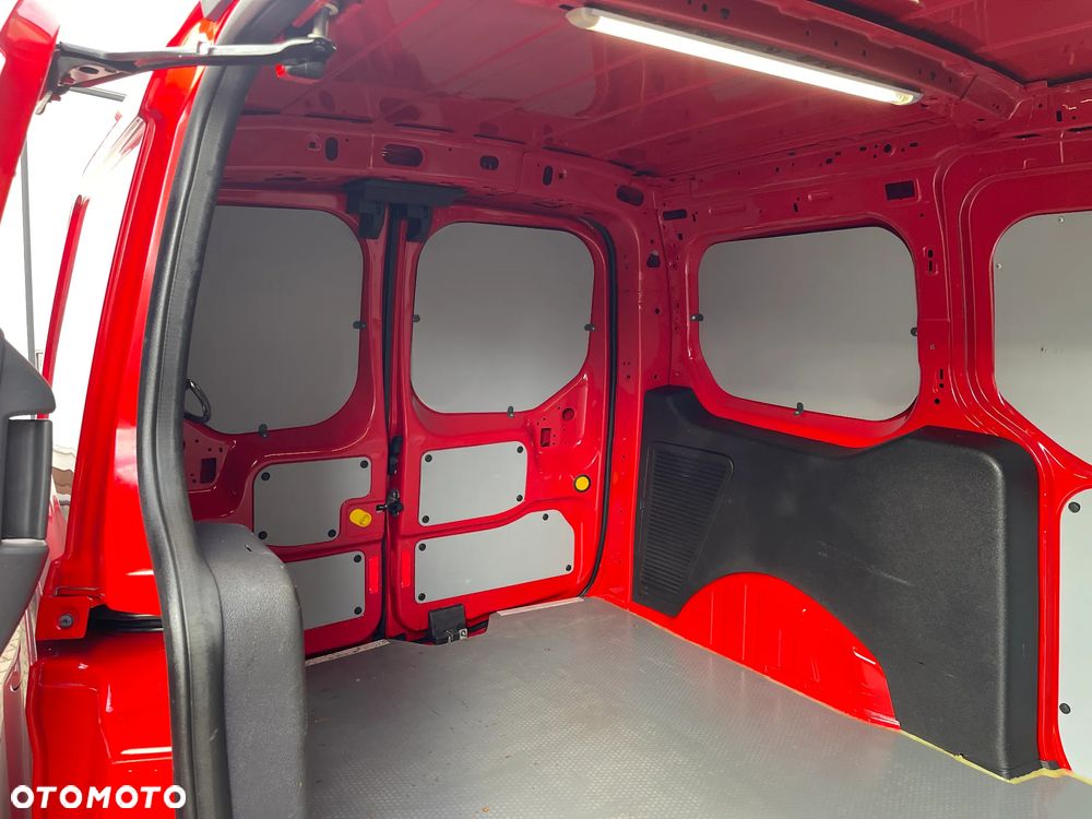 Ford Transit Connect L2 - 10