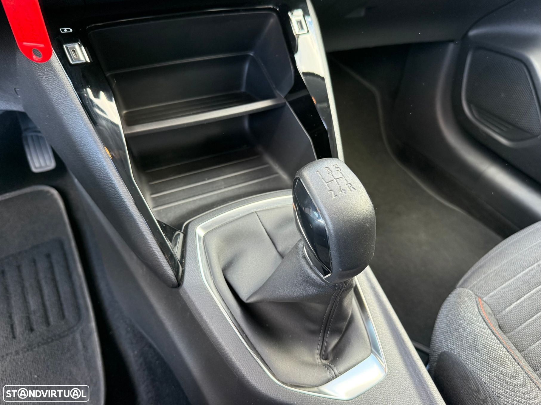 Peugeot 208 1.2 PureTech Active - 16