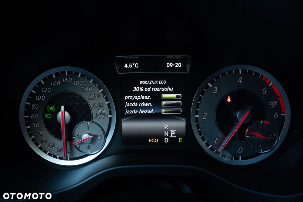 Mercedes-Benz Klasa A 180 CDI (BlueEFFICIENCY) 7G-DCT AMG Sport - 26