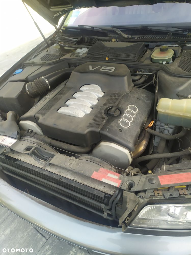 Audi A8 - 7