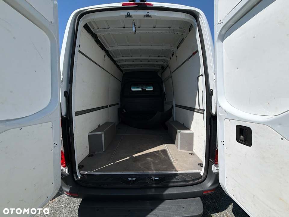 Mercedes-Benz Sprinter 317 - 29