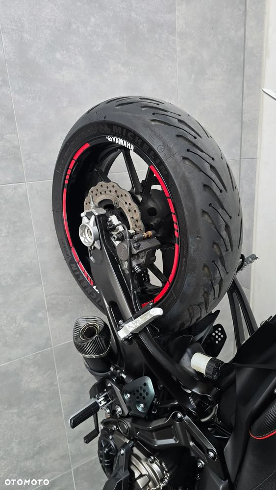Yamaha MT - 27