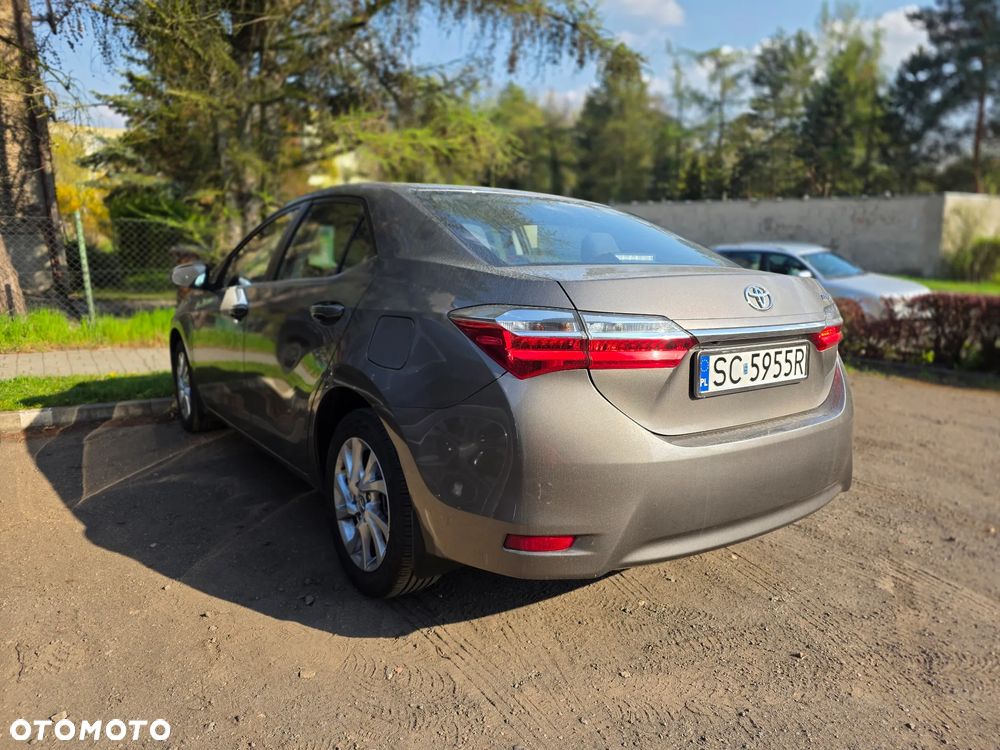 Toyota Corolla 1.6 Comfort - 10