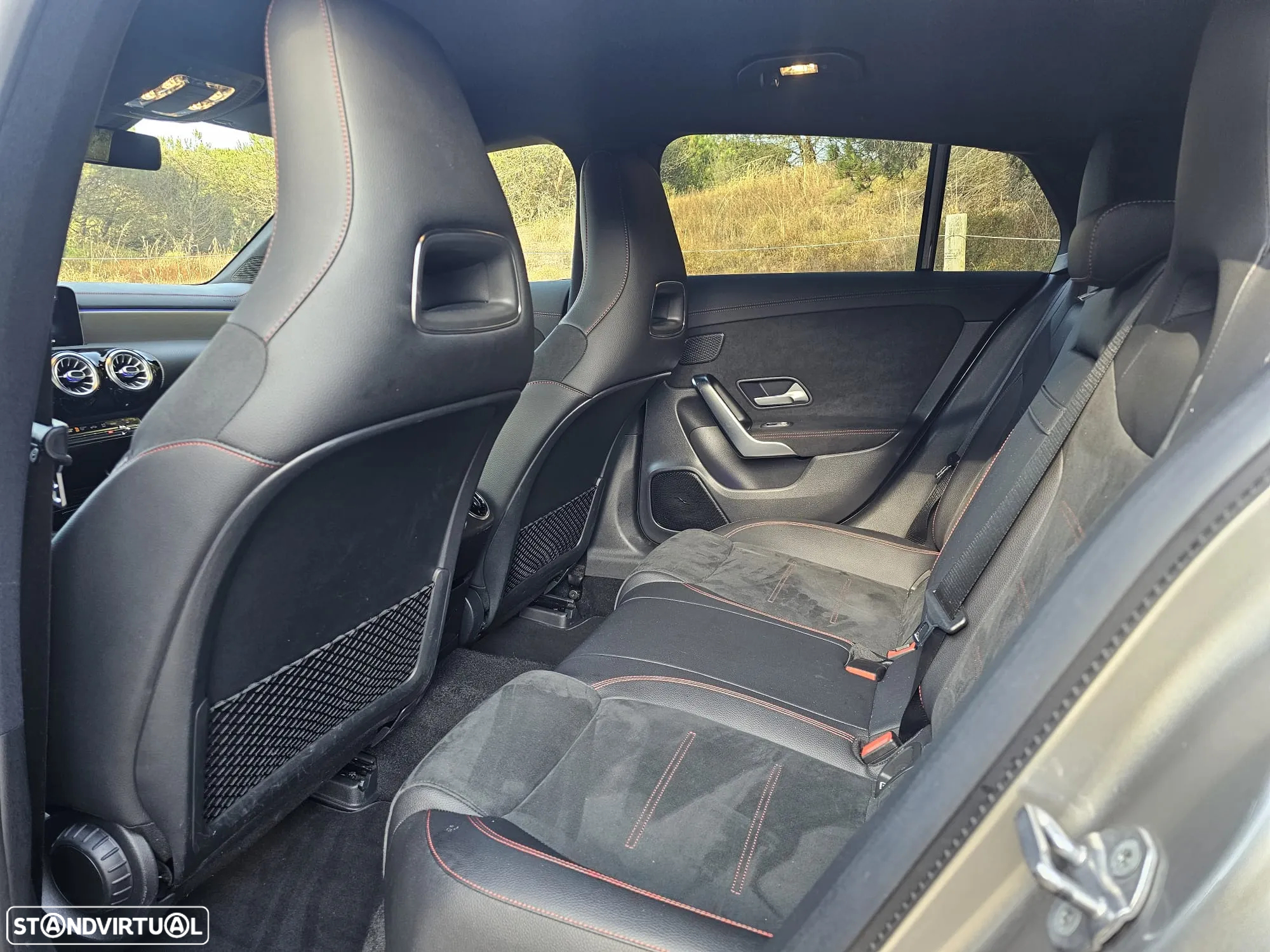 Mercedes-Benz CLA 180 d Shooting Brake 7G-DCT AMG Line - 18