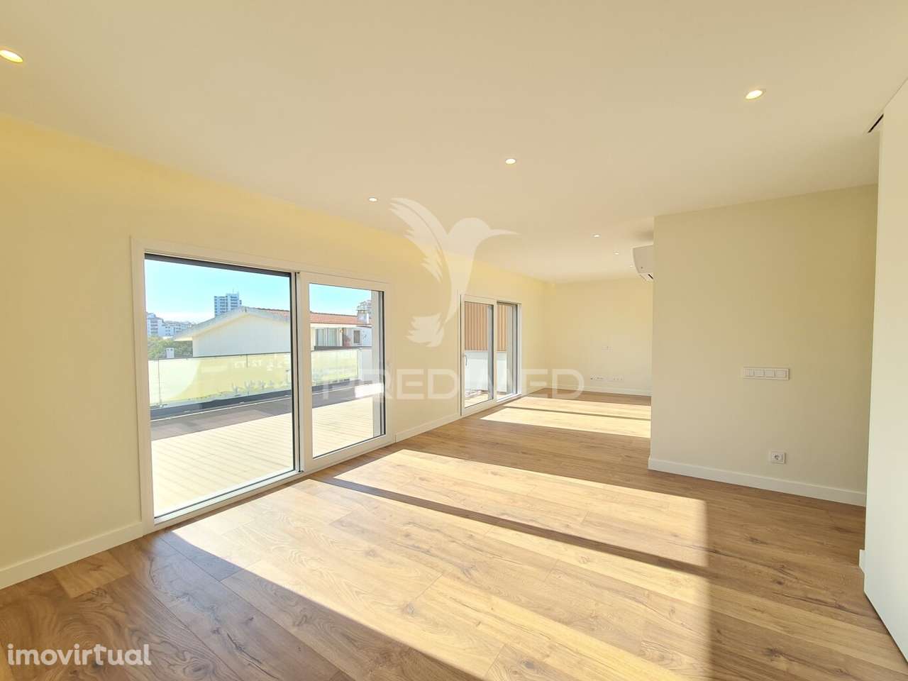 Elegância Contemporânea a estrear no Coração de Cascais - Grande imagem: 2/35