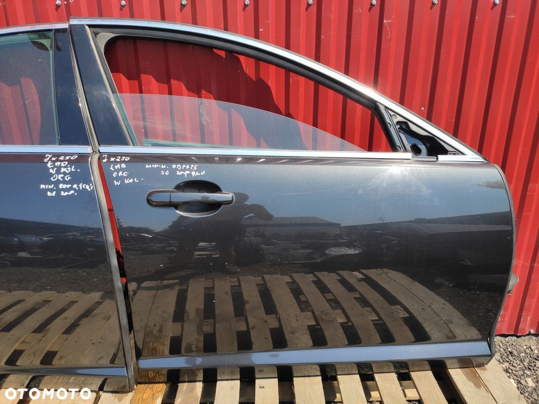 JAGUAR XF X250 DRZWI PRAWY PRZÓD PRAWE PRZEDNIE ORYGINAŁ ŁADNE W KOLOR - 1