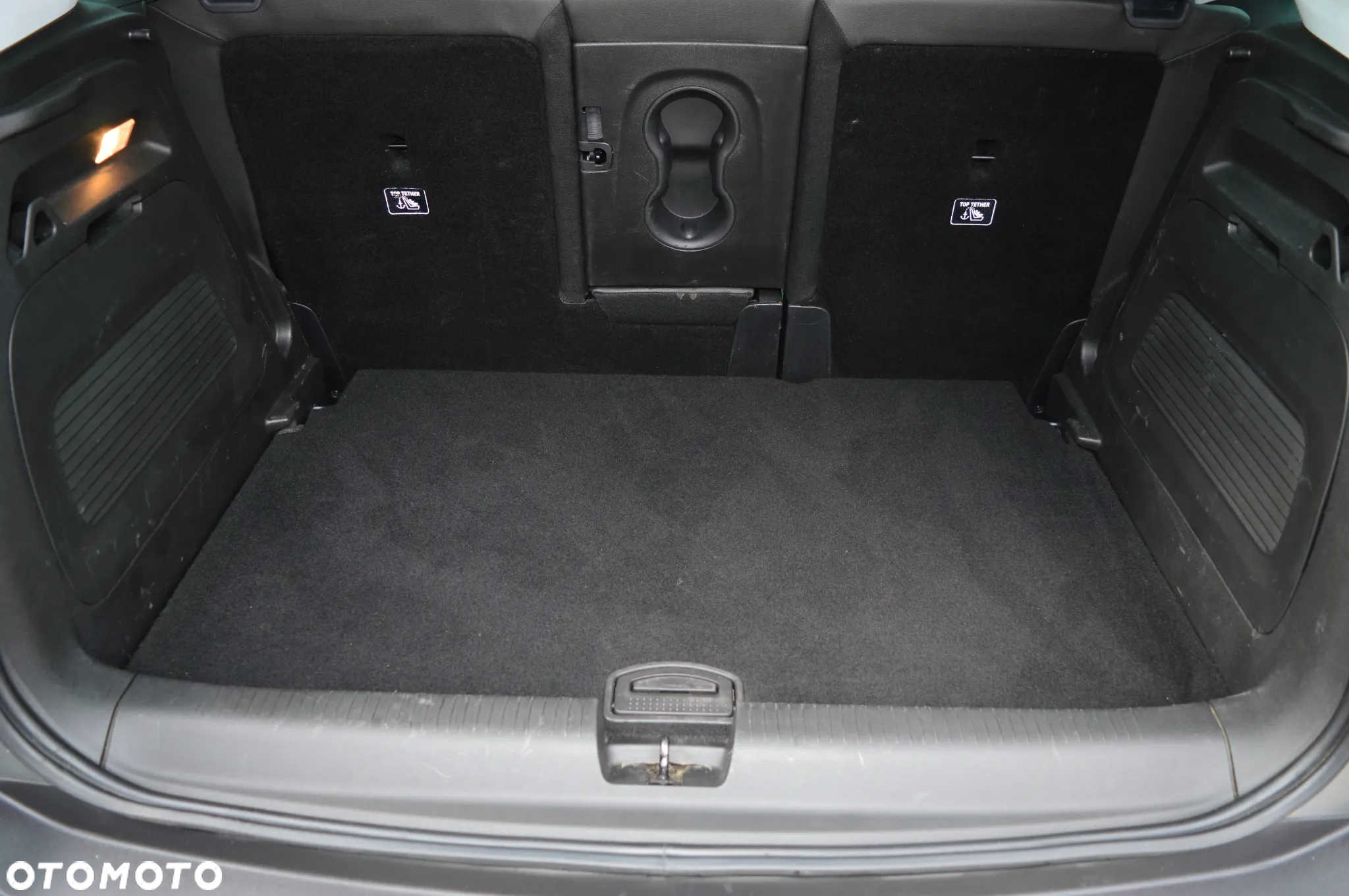 Opel Crossland X - 36