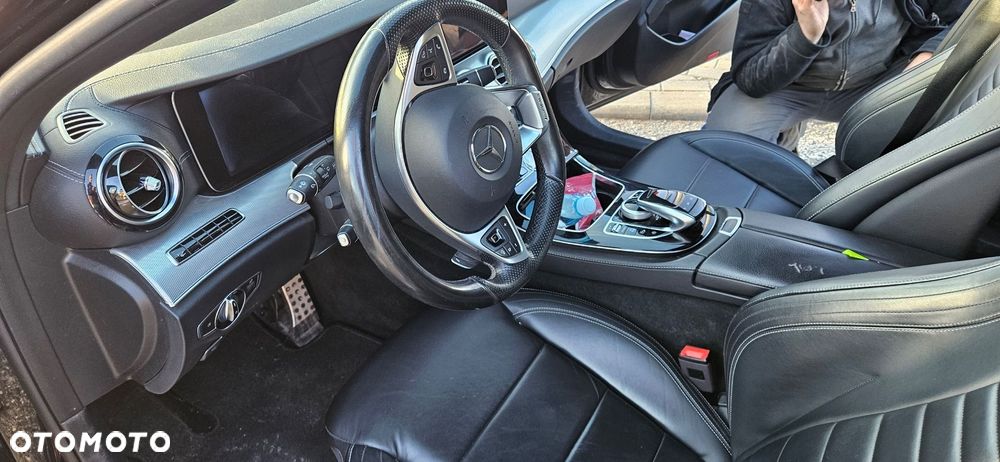 Mercedes-Benz Klasa E 220 d 4Matic 9G-TRONIC Avantgarde - 8