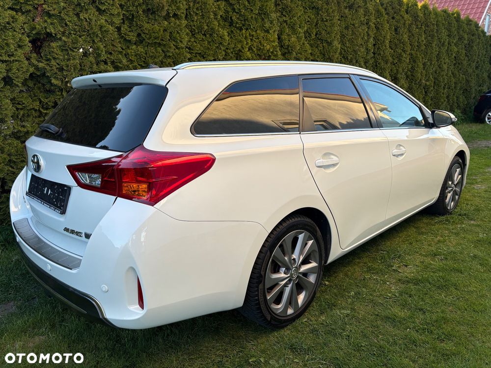 Toyota Auris 1.8 VVT-i Automatik Executive - 4