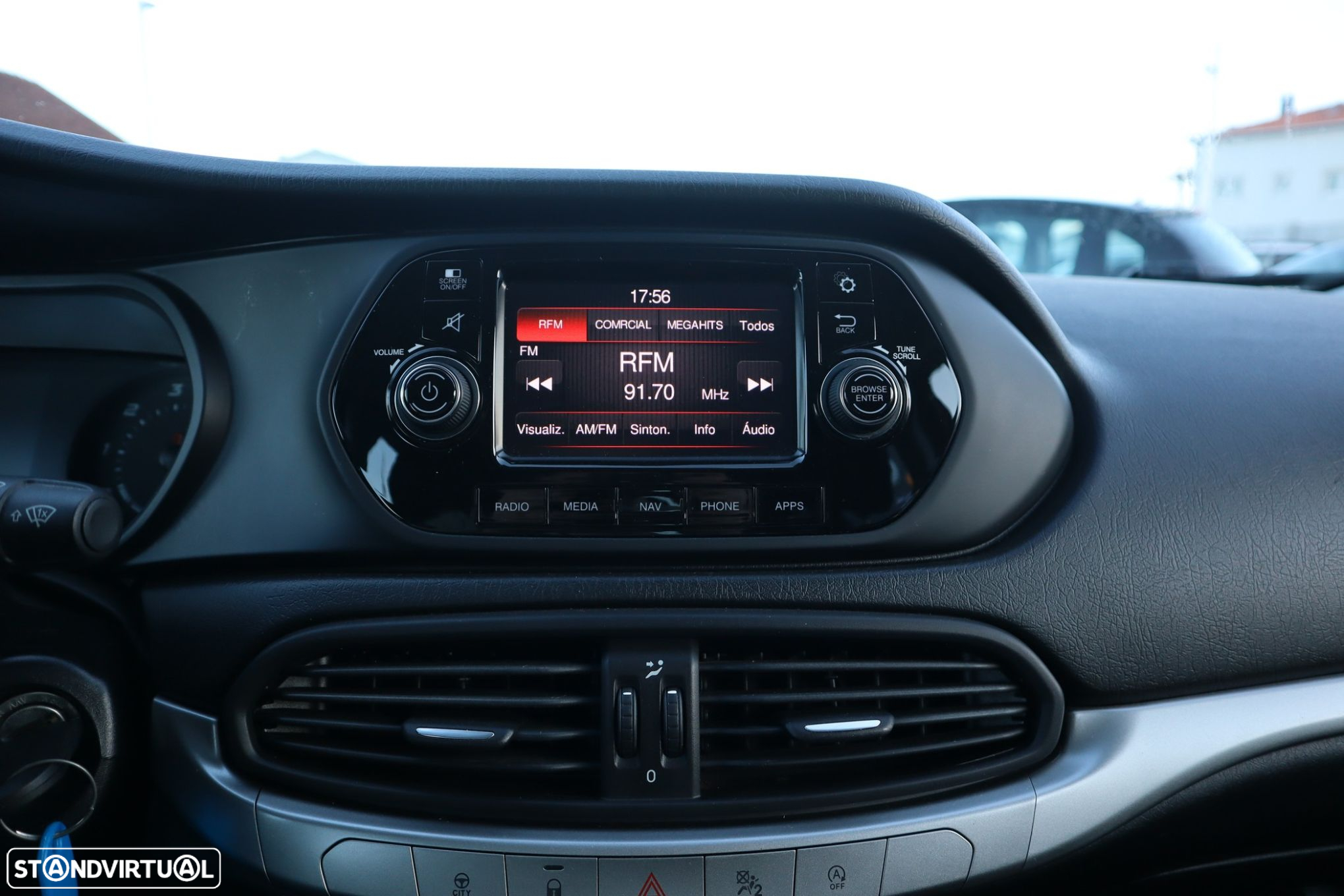 Fiat Tipo Station Wagon 1.6 M-Jet Lounge - 11