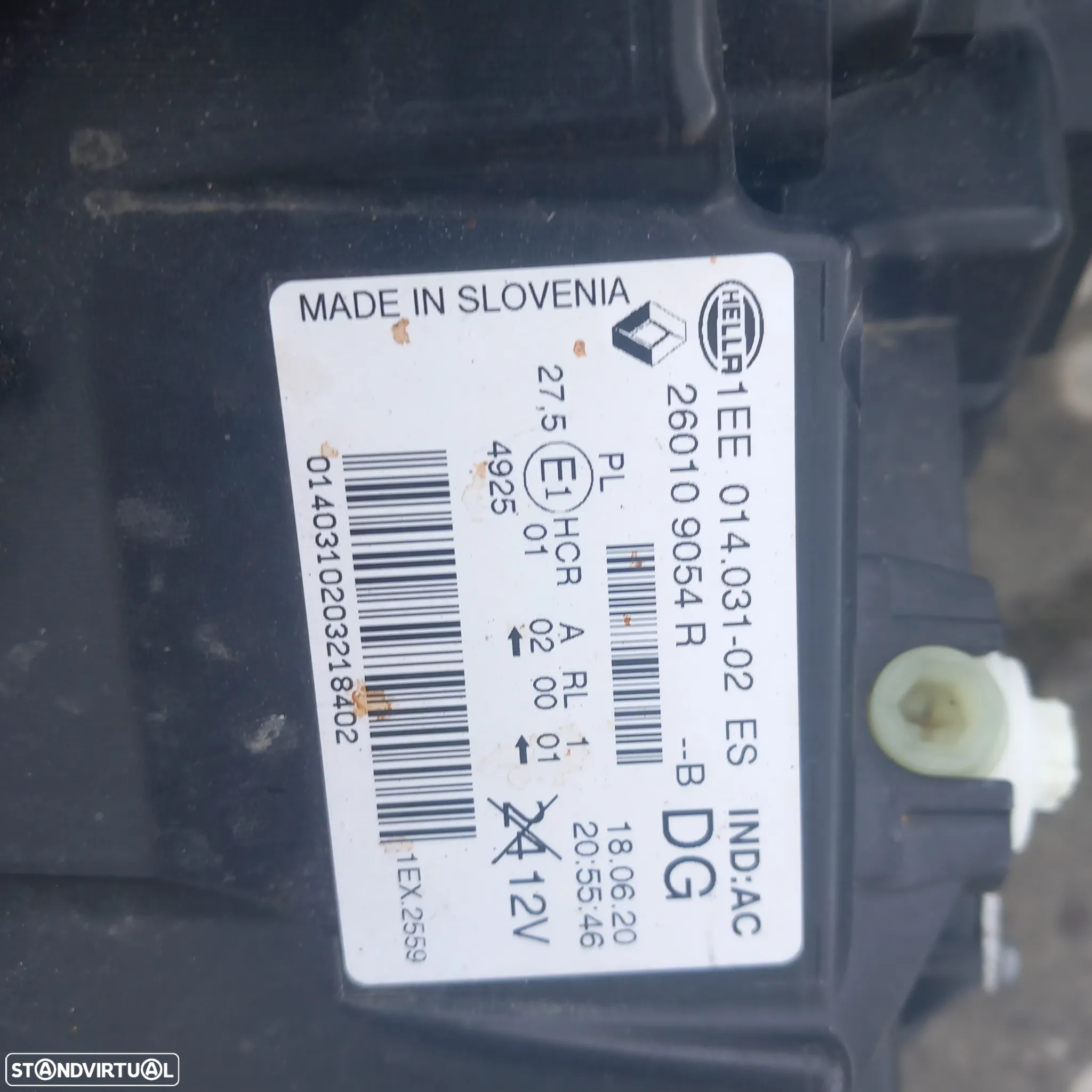Farol passageiro renault trafic 3. 26010 9054 R - 4
