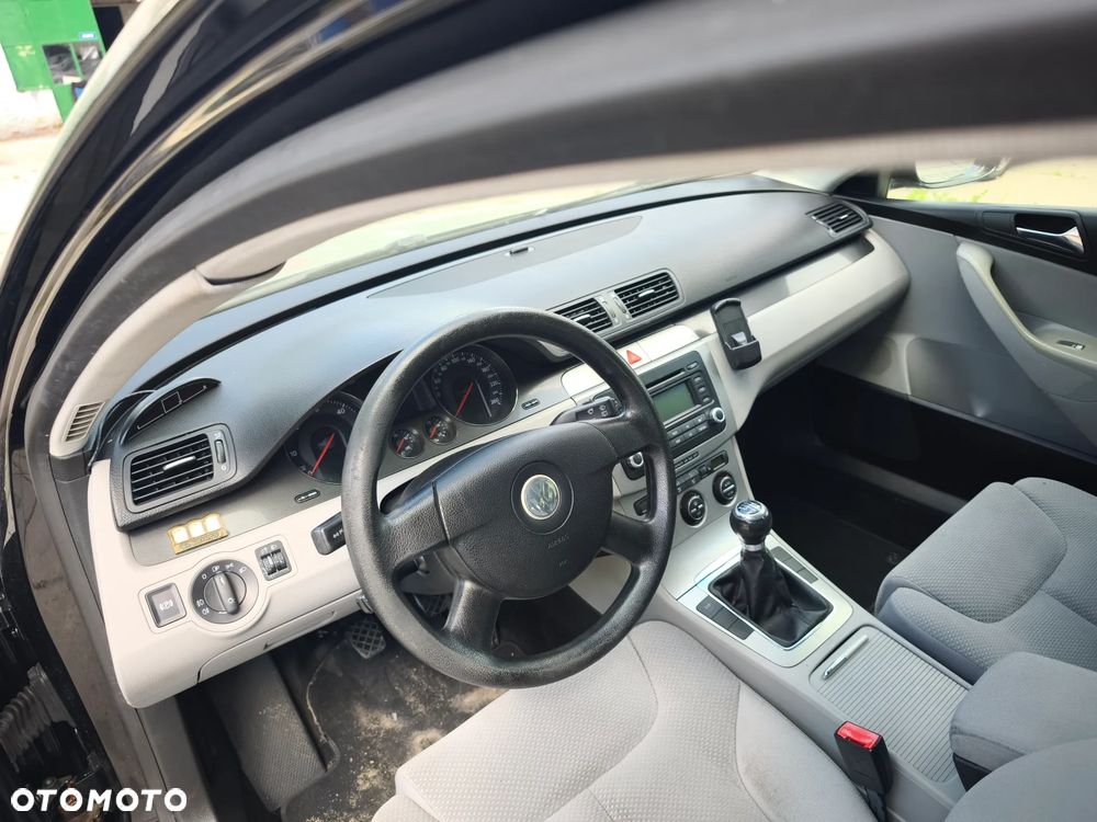 Volkswagen Passat - 8