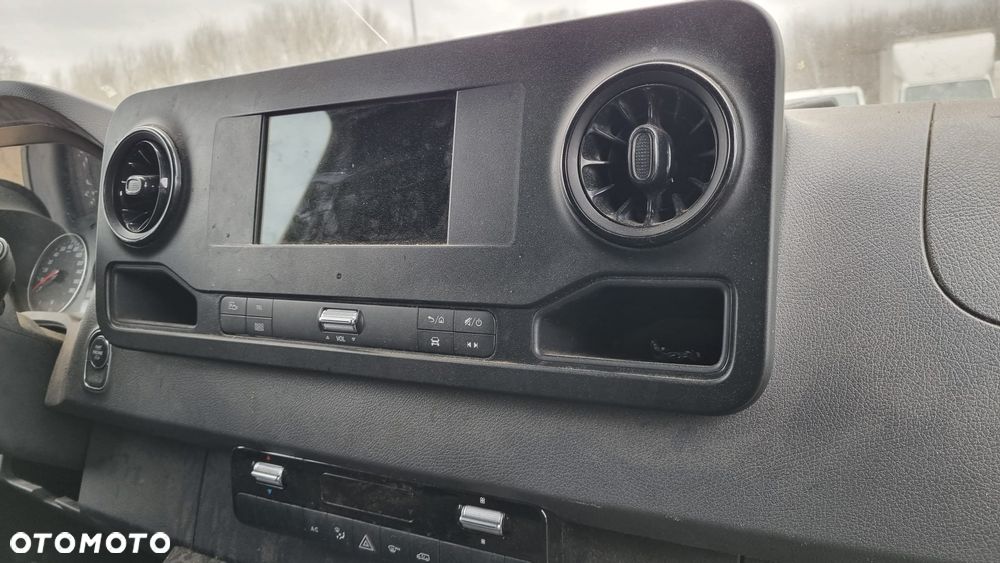 Mercedes-Benz Sprinter - 18