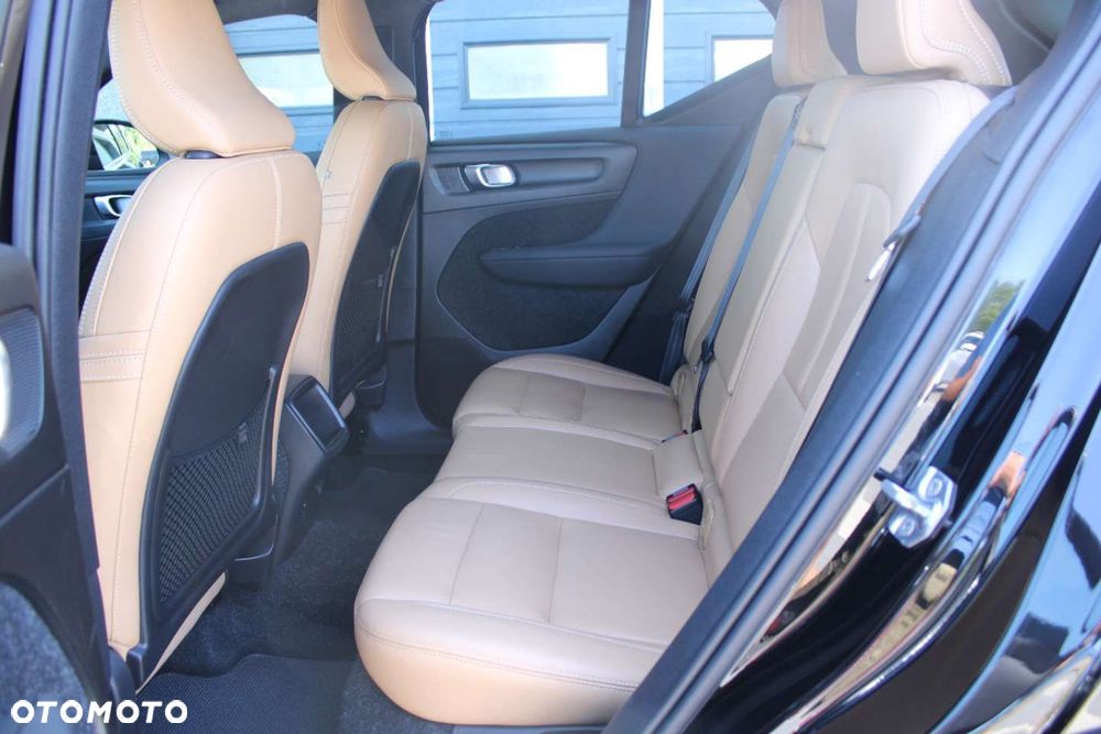 Volvo XC 40 - 22