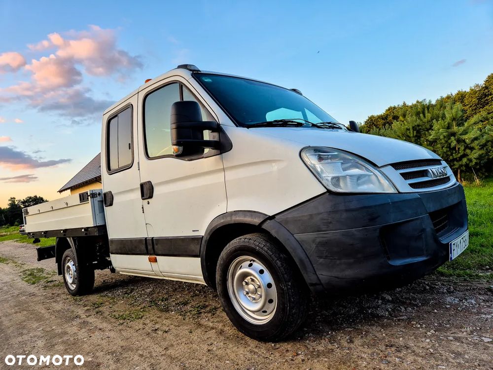 Iveco Daily Doka # 7 Miejsc # Hak 3,5t # 2.3 120KM # ZAREJESTROWANY - 1