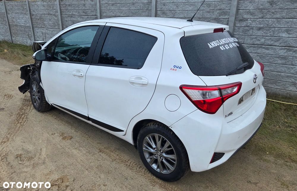 Toyota Yaris 1.4 D-4D Active - 10