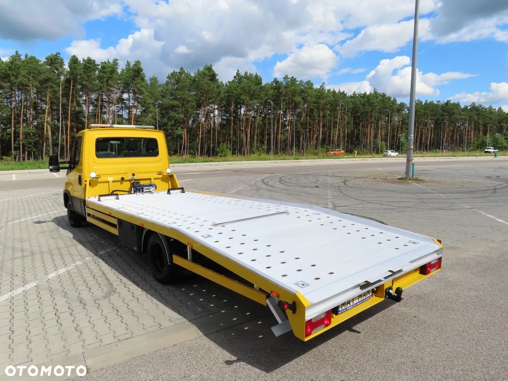 Iveco DAILY 50C18 Laweta POMOC DROGOWA Przewóz Pojazdów AUTOLAWETA 6100 mm Dł. Platformy DMC 3500 Kg Rozstaw Osi 4750 mm WZMACNIANE Zawieszenie Adaptacyjne Pneumatyczne Stan NOWY OKAZJA - 6