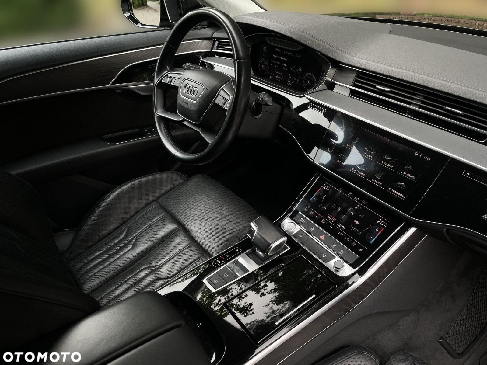 Audi A8 - 30