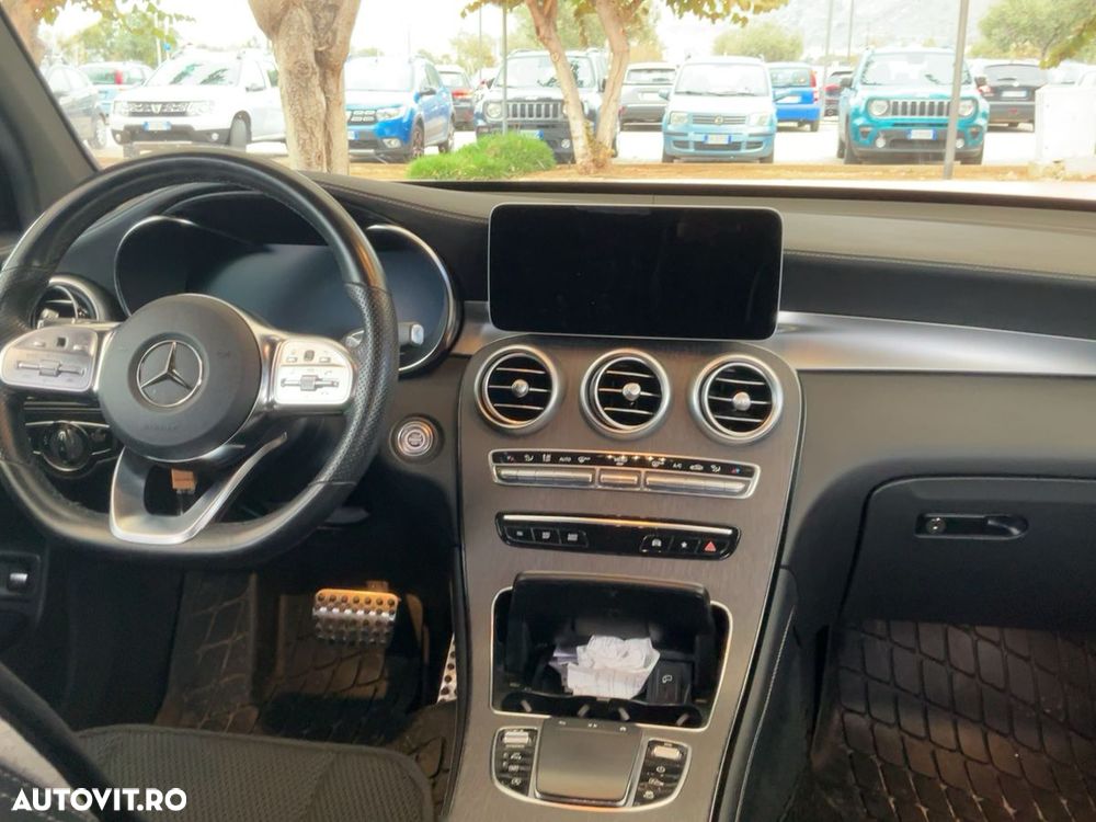 Mercedes-Benz GLC 300 d 4MATIC 9G-TRONIC AMG Line - 6