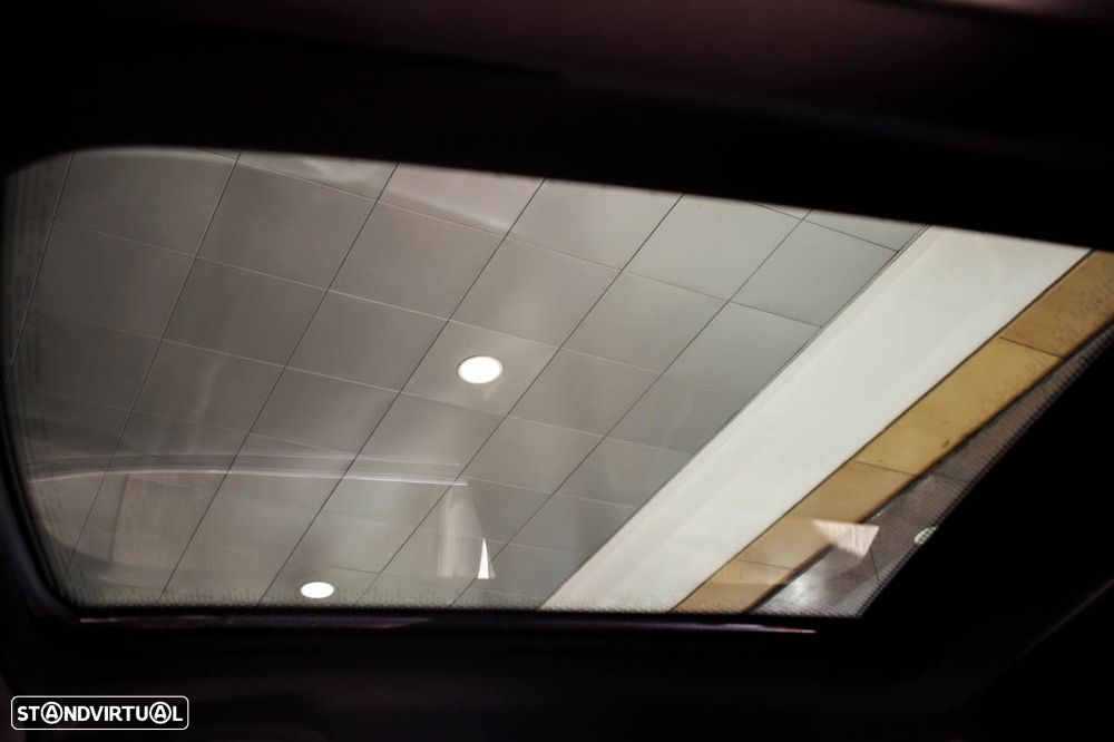 MINI 3 Portas Cooper SE JCW XL - 34