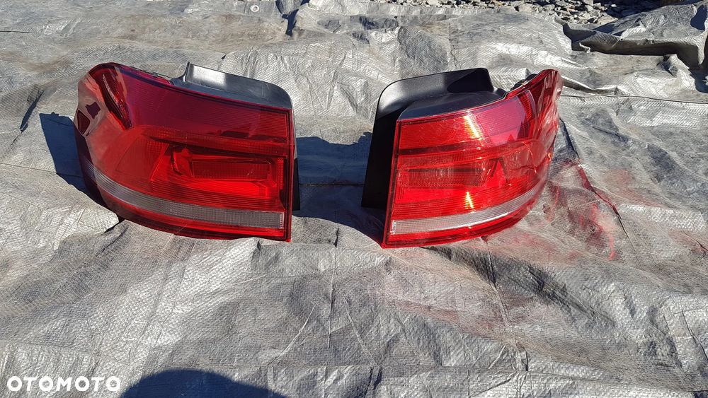 VW TOURAN III LAMPY TYLNE 5TA945095A 5TA945096A - 1