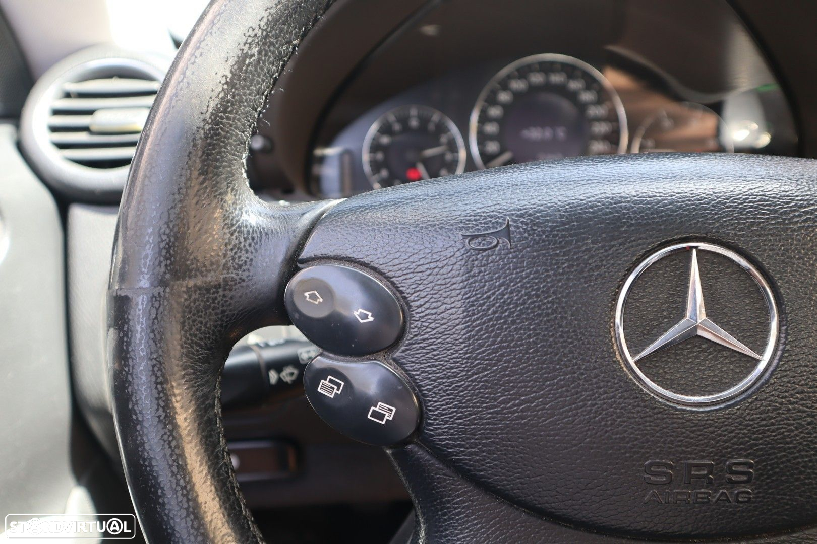 Mercedes-Benz CLK 270 CDi Avantgarde - 28