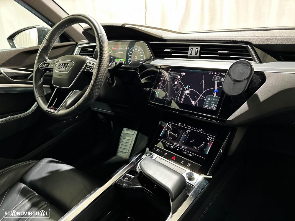 Audi e-tron 55 quattro S line - 26