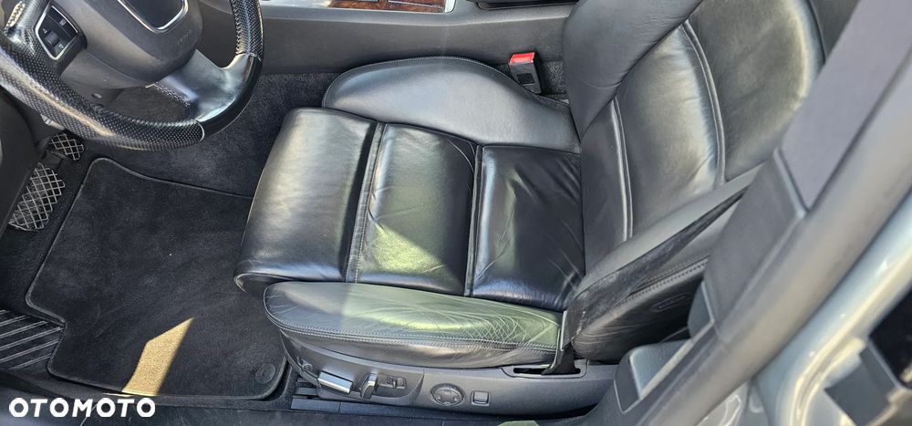 Audi A8 3.0 TDI DPF quattro - 32