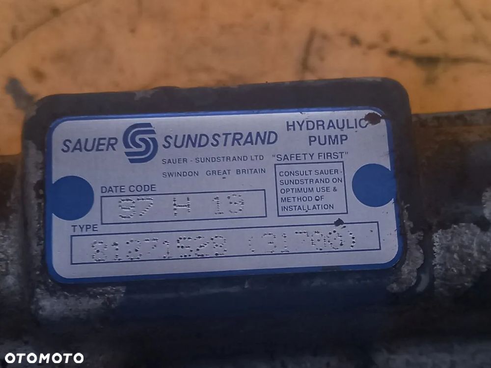 Pompa hydrauliczna tandem New Holland 6640 - 2