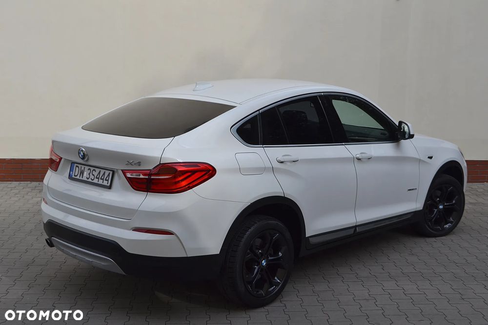 BMW X4 xDrive20i xLine - 13